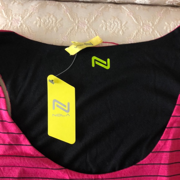 Nola Reversible Sleeveless Tank - Picture 4 of 4